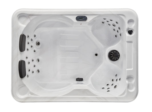 Luxury Spas Regal Hot Tub for 4 people