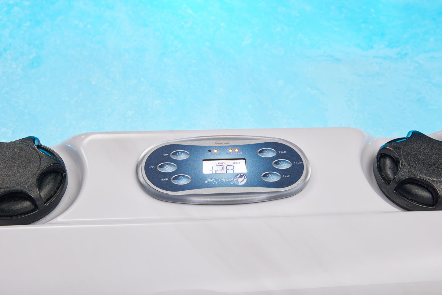 Luxury Spas Social Hot Tub for 5 people
