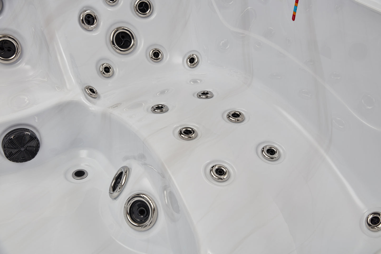 Luxury Spas Victoria Hot Tub for 6 people